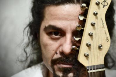 «Quanta Strada», vita e sogni in musica di Sally Cangiano