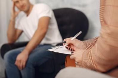 Pugliesi stressati, ma solo 1 su 10 può accedere al «bonus psicologo»