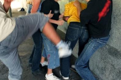 Bari, istiga i 5 nipoti a picchiare l’ex marito: in 6 rischiano condanne fino a 14 anni