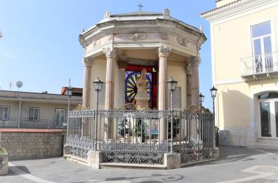 Potenza si ferma per la «parata dei turchi» e per San Gerardo