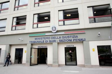 Bari, ustione da succo di frutta:  assolta la titolare del bar