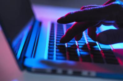 Smantellata rete pedofili online: arresti anche a Taranto e Bari