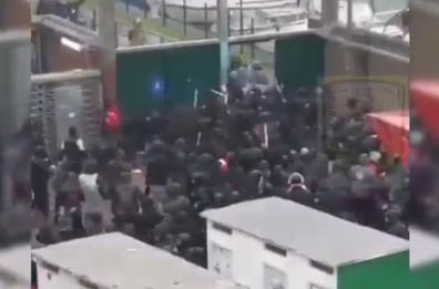 Scontri violenti prima di Venezia-Bari: emessi in tutto 29 Daspo