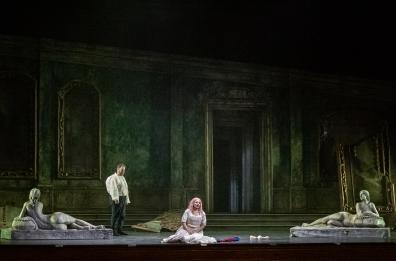 Rigoletto di Turturro al Petruzzelli di Bari è in alta definizione 