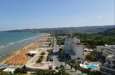 Dal Gargano alla riviera sud di Siponto, nel Foggiano si va nei lidi con una media di 15-20 euro