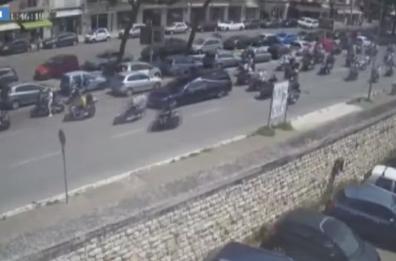 Bari, droga in auto e nel cortile di casa: arrestato il fratello del ragazzo morto in moto a Japigia