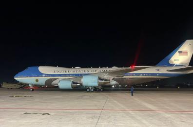 G7, Biden è atterrato a Brindisi con l’Air Force One