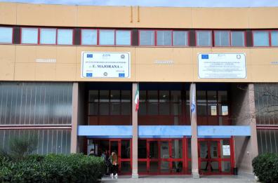 Bullismo a scuola a Bari, 18 mesi di reclusione per le minacce alla madre di una vittima