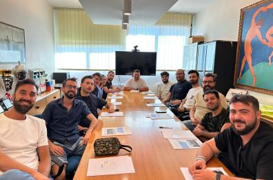 Bari, per la pulizia delle spiagge 42 operatori Amiu in servizio sulla costa: «Organico potenziato»