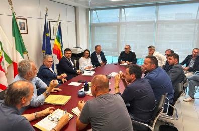 Regione Puglia autorizza utilizzo fino a 4 milioni per interventi sui canali dei laghi di Lesina e Varano