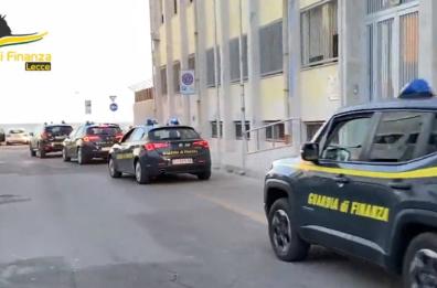 Gallipoli, «mani» sul turismo: i proprietari di case sequestrate chiedono i danni al Comune