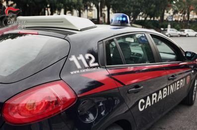 Accoltellano un giovane per punirlo di un torto dopo questioni di droga: arrestati due giovani a Trani