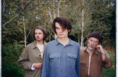 Medimex, la musica a Taranto entra nel vivo: boom di vendite all'estero per i concerti di Pulp e The Smile
