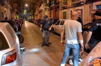 Agguato per strada al quartiere Madonnella  contro esponenti del clan rivale, scattano 10 arresti I NOMI