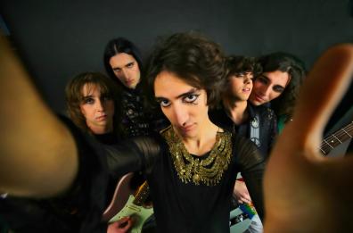 &laquo;Ozono&raquo;, la denuncia in musica degli Snap Out sull'inquinamento a Taranto: il video in anteprima