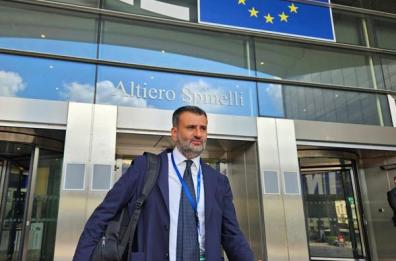 Antonio Decaro e il suo primo giorno al Parlamento Europeo a Bruxelles