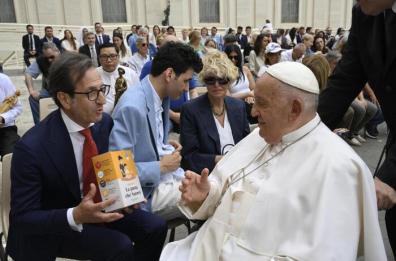 Vaticano, il Papa riceve orecchiette create da laboratorio di inclusione sociale di Ostuni