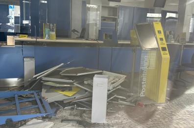 A Rionero in Vulture dal 22 febbraio nessuno riattiva l'ufficio postale dopo l'esplosione del bancomat