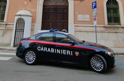 Taurisano, evade dai domiciliari e aggredisce familiari: arrestato 39enne