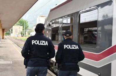 Trinitapoli, violenza sessuale sul treno: in carcere un senza fissa dimora 49enne