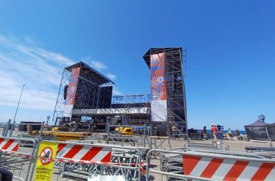 Bari, ecco il palco del Locus Festival con Calcutta, Salmo & Noyz, Simple Minds: ordinanze e divieti
