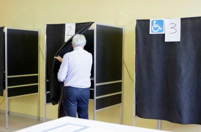 Lecce, partita doppia: come cambia la mappa del Consiglio se vince Poli Bortone o Salvemini