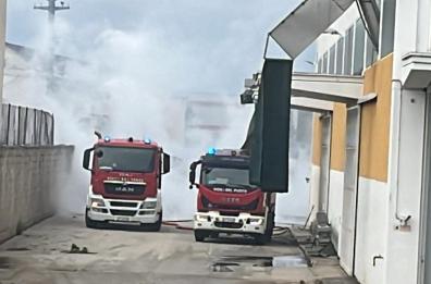 Incendio in un'azienda di Corato, sequestrata l'area