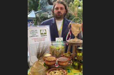 Da Altamura le orecchiette alle cime di rape fritte, il nuovo snack made in Puglia