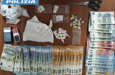 L'appartamento in via Mazzini era base per spacciare cocaina: 2 arresti a Taranto