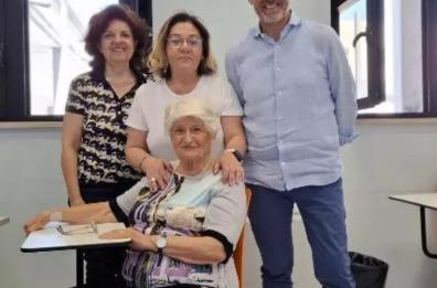Da Canosa di Puglia Marianna realizza il sogno: a 93 anni consegue il diploma di terza media 