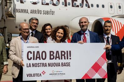 Bari, all'aeroporto Karol Wojtyla  inaugurata una nuova base operativa Volotea