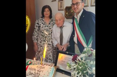Nova Siri ha il suo nuovo centenario: Giuseppe Martino spegne le prime 100 candeline