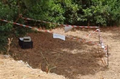 Ostuni, tagliano l'erba in campagna e trovano un ordigno bellico