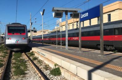 Da giovedì 18 luglio via ai nuovi treni Espresso Salento, notturni Roma-Lecce per aumentare l'offerta