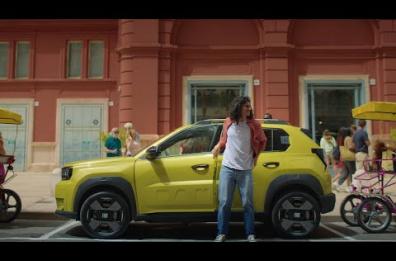 Bari fa da sfondo al nuovo spot della Fiat Panda