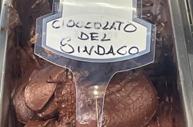 In un bar di Bari spunta il «cioccolato del sindaco» dedicato a Leccese