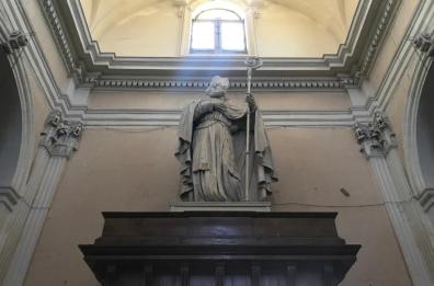 Lecce, la statua di S.Oronzo è un gigante di cartapesta «invisibile» ai visitatori