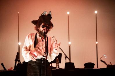 I tasti dolenti di Capossela: «Troppo individualismo, manca il sentire comune»