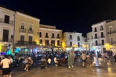 Turista svizzero preso a calci e pugni a Bari vecchia: ricoverato al Policlinico