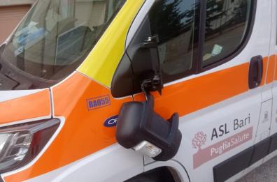 Rutigliano, uomo in stato di ebbrezza danneggia ambulanza durante un soccorso: denunciato