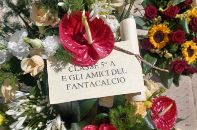 Bari, l'ultimo saluto a Giovanni, il 21enne morto in moto dopo lo scontro con un pirata della strada