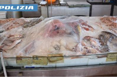 Torre Colimena, chiusa pescheria per carenze igieniche: pesce a contatto con la sporcizia