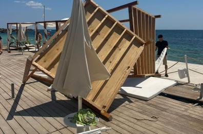 Ugento, tromba d'aria sul lido Baia degli Dei: 3 persone contuse VIDEO