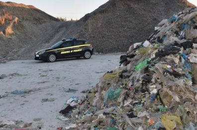 Scoperta discarica abusiva a Barletta: sequestro da 4 milioni di euro