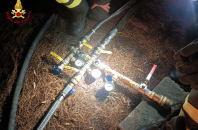 Racale, vigili del fuoco mettono in sicurezza deposito Gpl dopo la perdita di gas