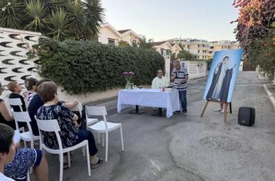 Canosa di Puglia, la novena per l'Assunta per strada e nei cortili tra la gente