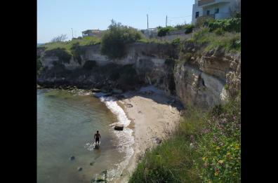 Trani, «La baia del gruccione ora rischia di scomparire»: naturalisti sul piede di guerra