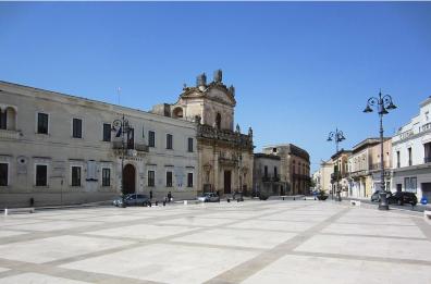 Manduria, violenta lite in piazza: 42enne ferito con un rasoio. Arrestato l'aggressore