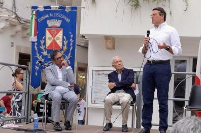 A Stefano Barrese (Intesa-S.Paolo) la cittadinanza onoraria di Cisternino