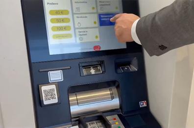 Pensano sia un tuono, invece è una bomba che fa saltare in aria il bancomat: paura a Bucaletto